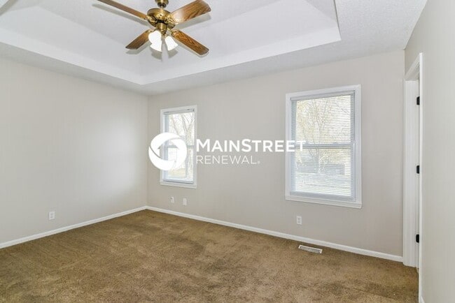 Building Photo - 505 NW Willow Dr