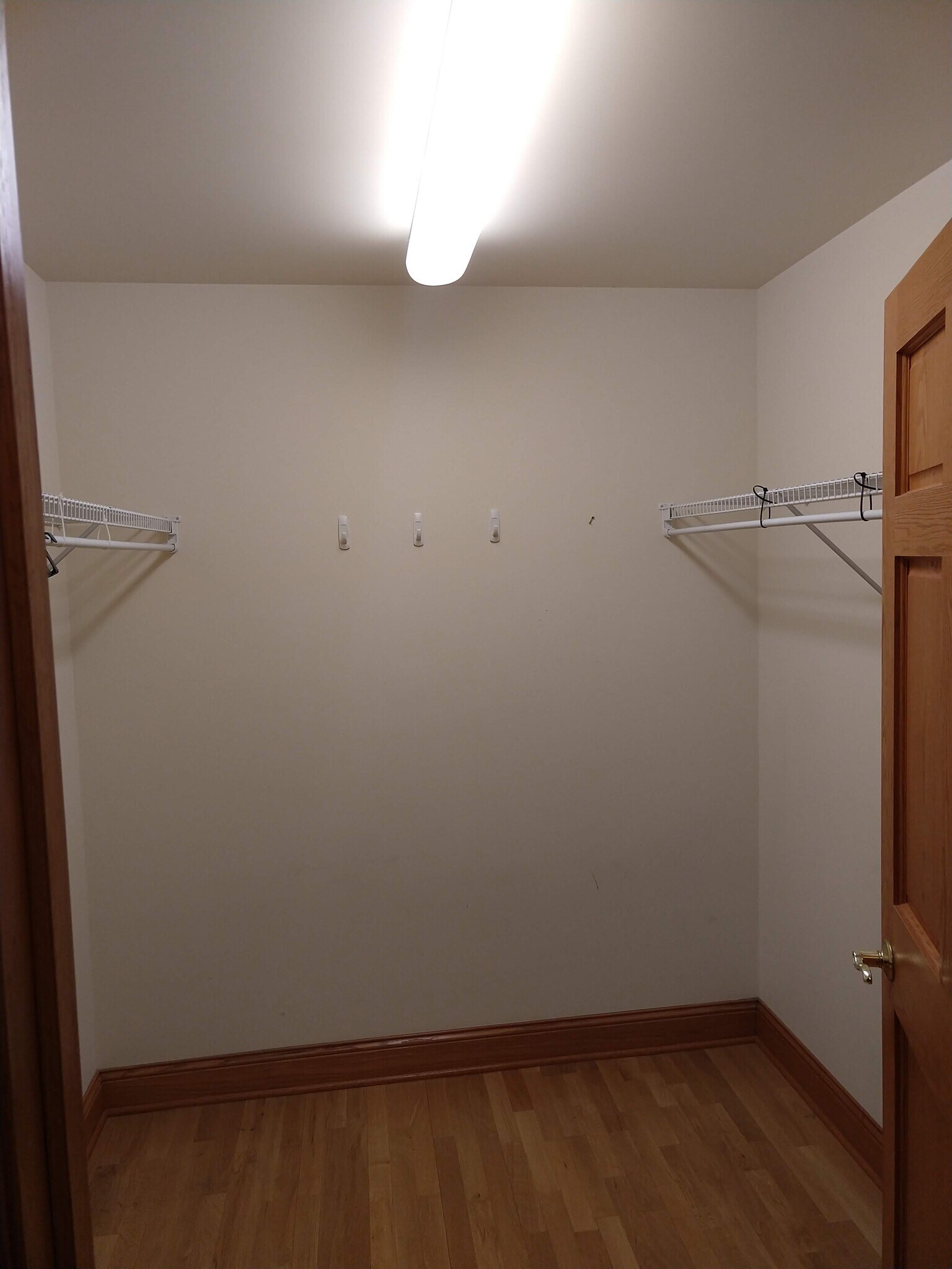 Building Photo - 360 W Washington Ave