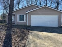 Building Photo - 7337 Woodlow Dr