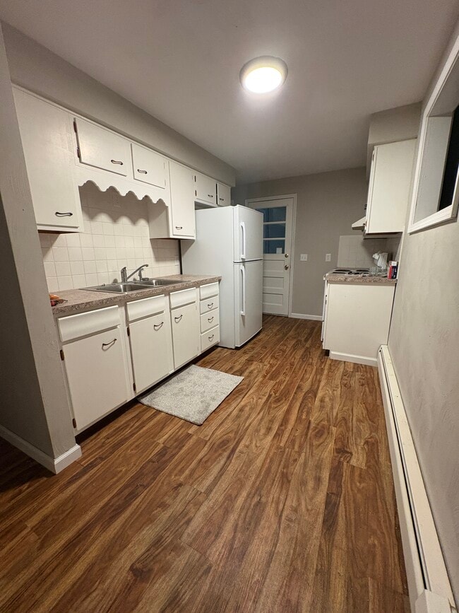 Building Photo - 1128 Chew Rd