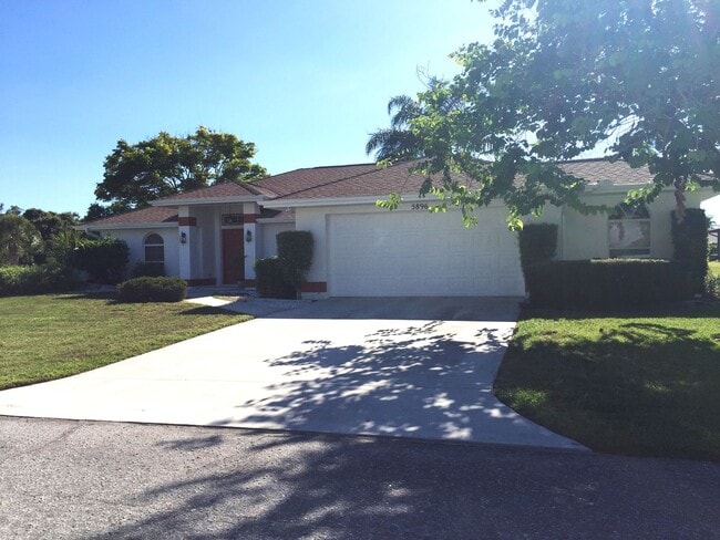 Building Photo - 3BD/2BA