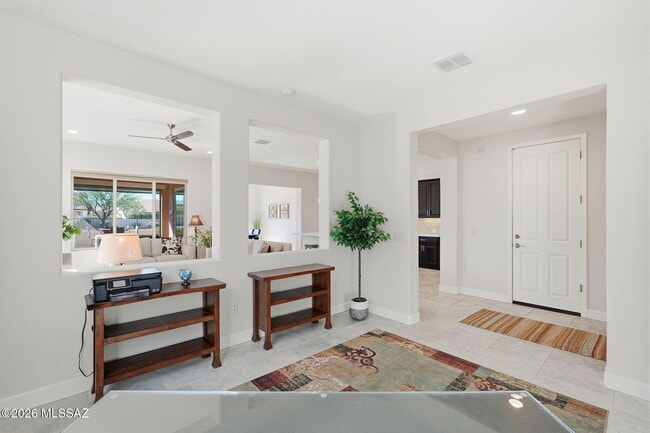 Building Photo - 61295 E Flint Dr