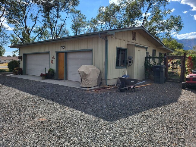 Building Photo - Short to Mid Term Leases - Fully Furnished Doney Park Home, Flexible lease options!