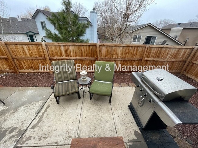 Building Photo - 475 E Chiswick Cir