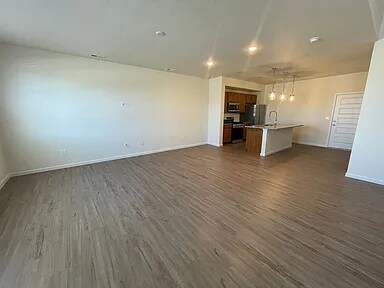 Building Photo - 1551 Spring Water Pt