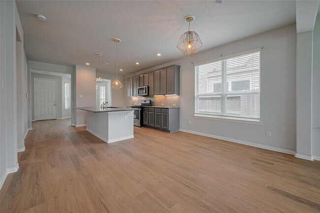 Building Photo - 12714 Birsemore Loch Dr