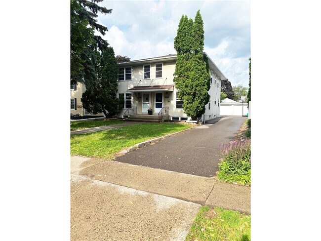 Building Photo - 3720 Quebec Ave S