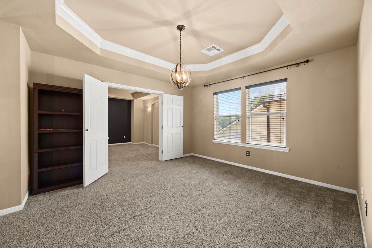 Building Photo - 13938 Sawmill Run Ln