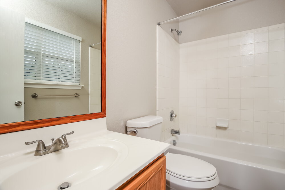 Building Photo - 7858 Hedrick Farm