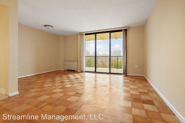 Building Photo - 1 br, 1 bath House - 4242 East West Hwy #914