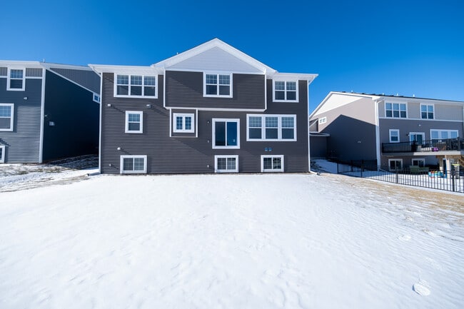 Building Photo - 6668 Coach House Ln