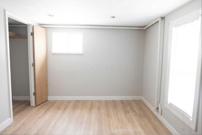 Building Photo - 34 E Maynard Ave