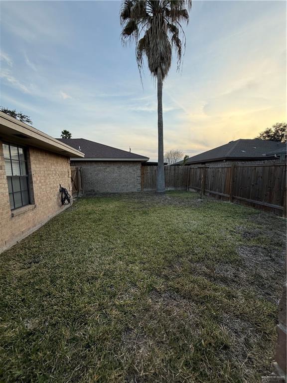 Building Photo - 15 Wisteria Dr
