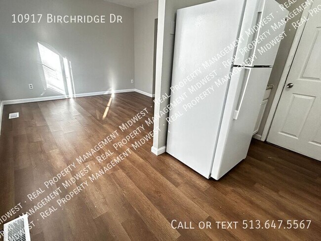 Building Photo - 10917 Birchridge Dr