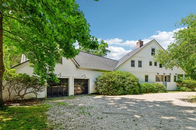 Building Photo - 17 Oak Meadow Ln