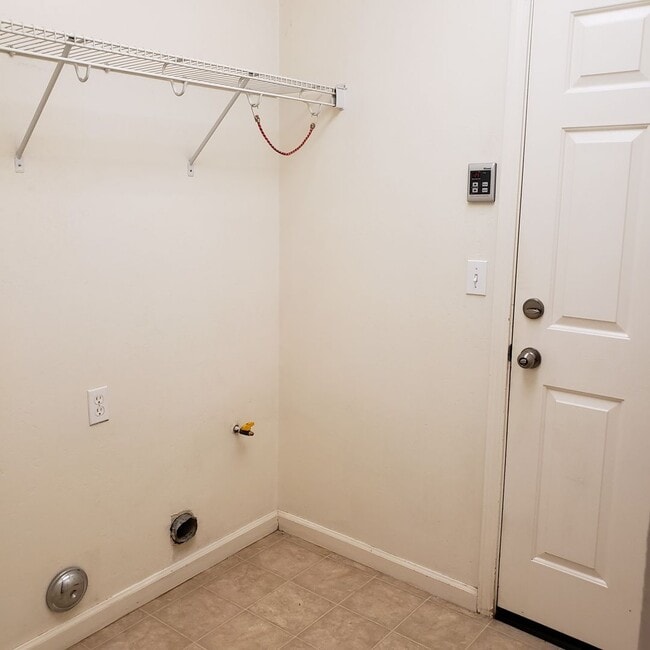 Building Photo - 11805 Holabird Ave