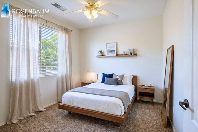 Building Photo - Beautiful 3-bedrooms, 2-baths home in the Stoneridge community!