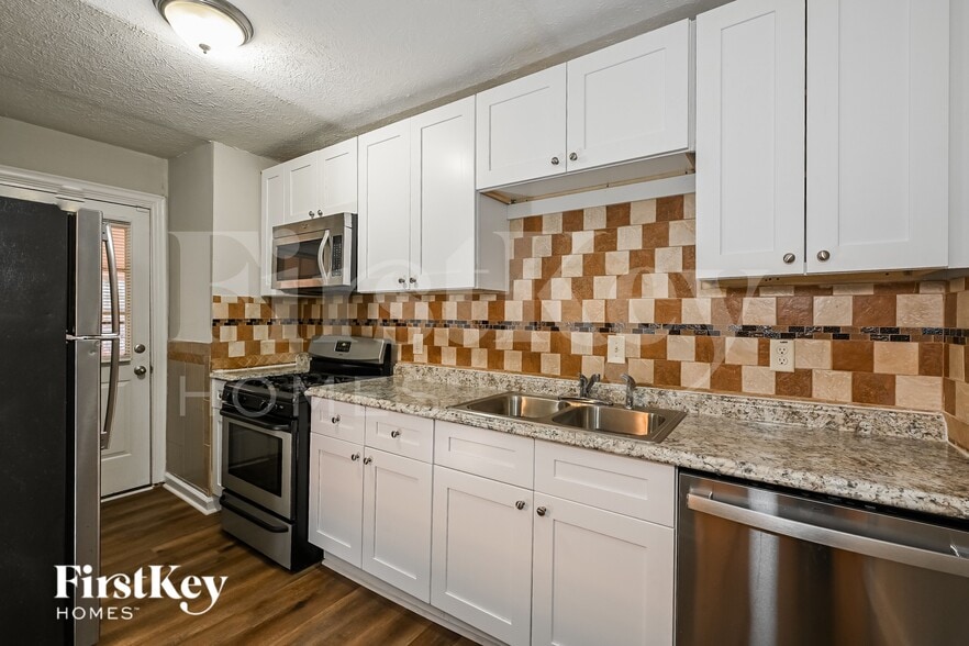 Building Photo - 1506 Spender Dr