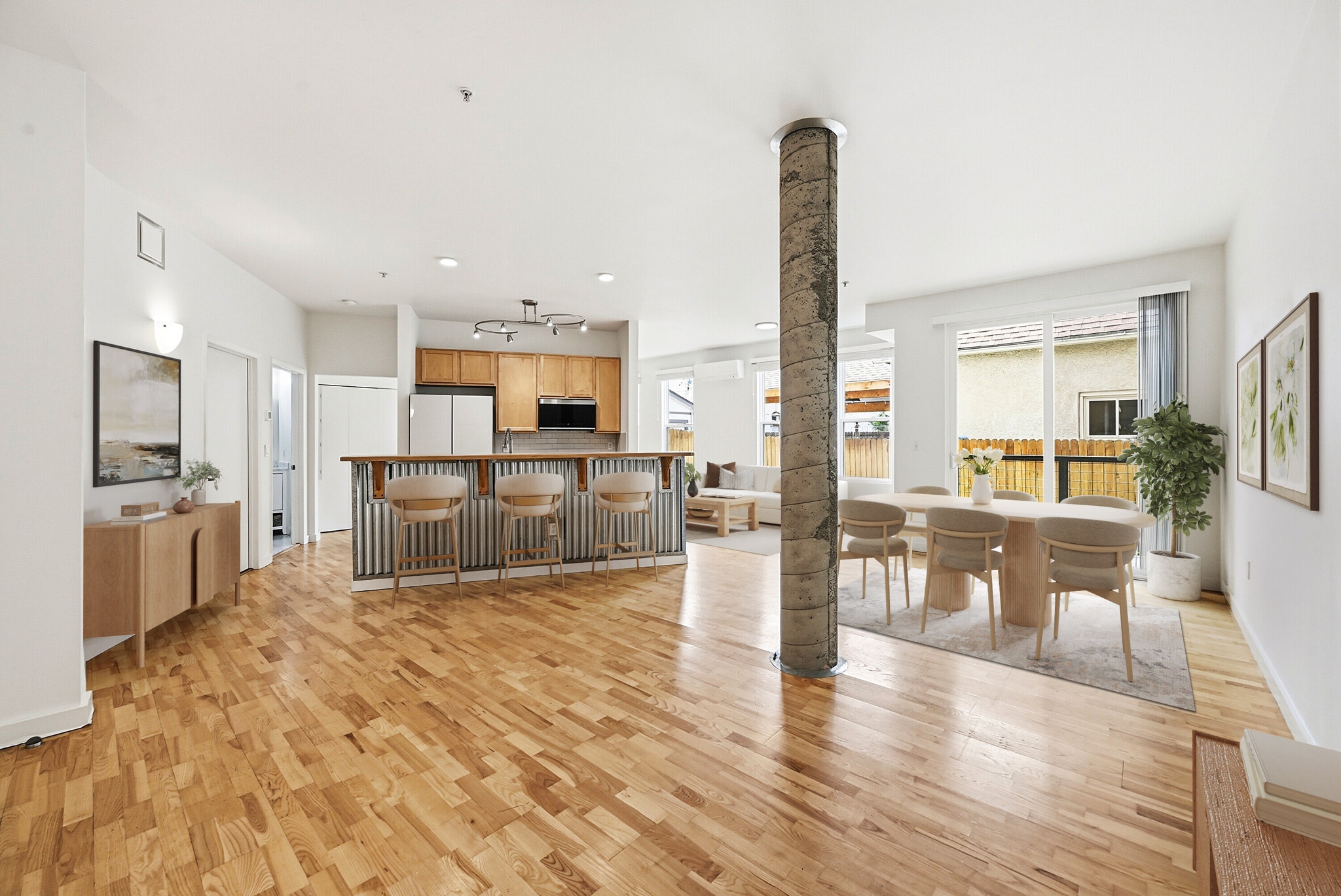 Building Photo - 2422 Tremont Pl