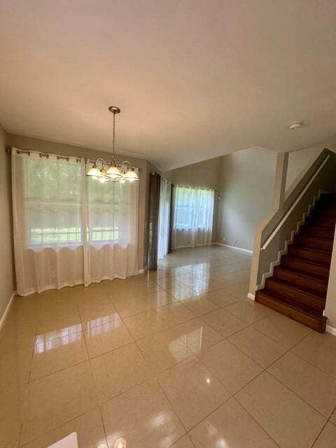 Building Photo - 20971 Via Azalea