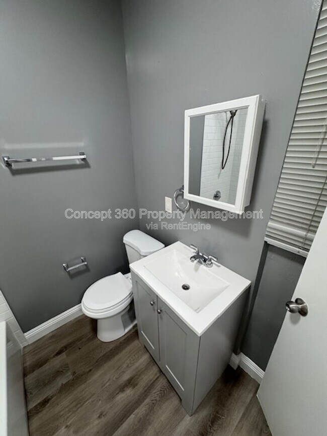 Building Photo - 714 Lime Ave