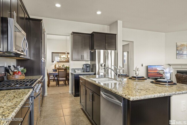 Building Photo - 1810 Heavenly View Trail