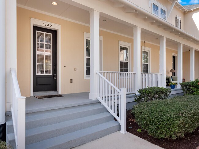 Building Photo - 1442 Resolute St