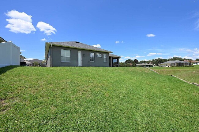 Building Photo - 2618 High Ridge Dr