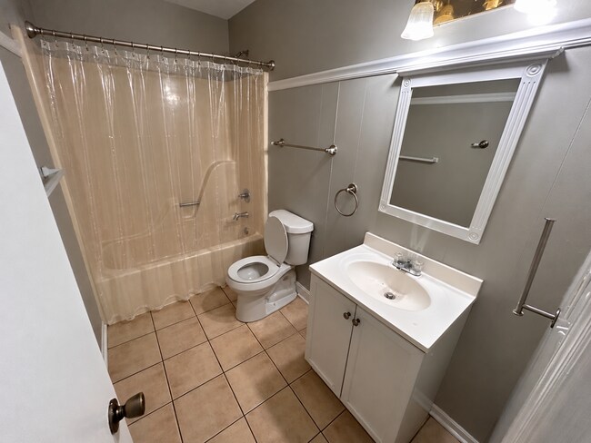 Building Photo - 6109 Geronimo Cir NW