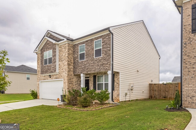 Building Photo - 2165 Waycross Ln