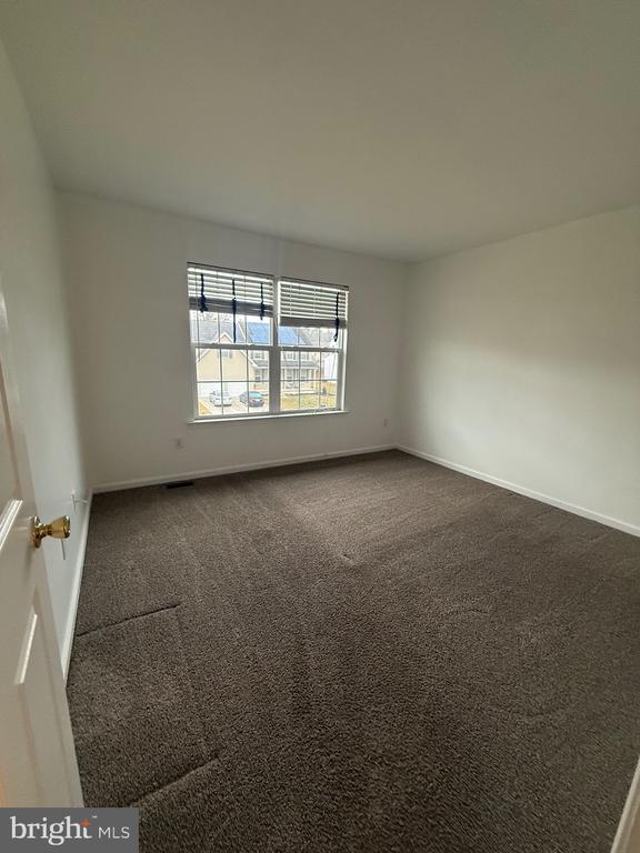 Building Photo - 5 English Ivy Dr