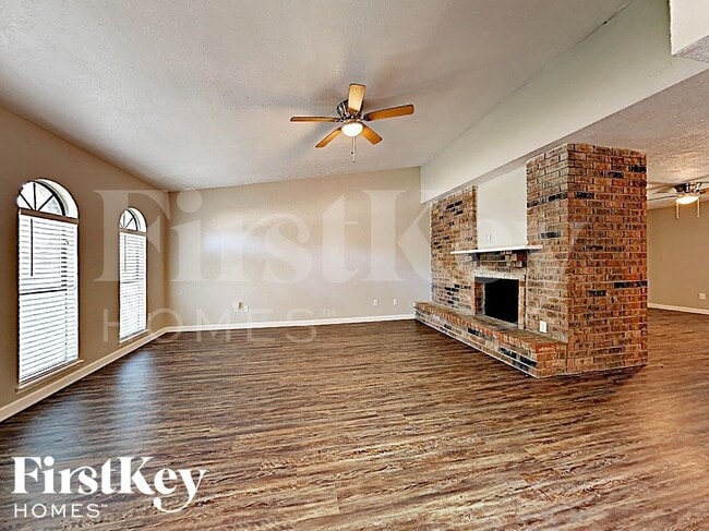 Building Photo - 6914 Pickett Dr