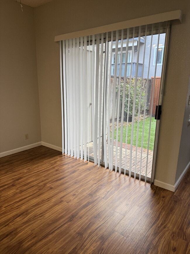 Building Photo - Charming 2-Bedroom, 2.5-Bath Home Just a Short Walk to Downtown Pleasanton