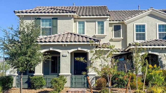 Building Photo - Smart, Stylish & Spacious – A Home That Ha...