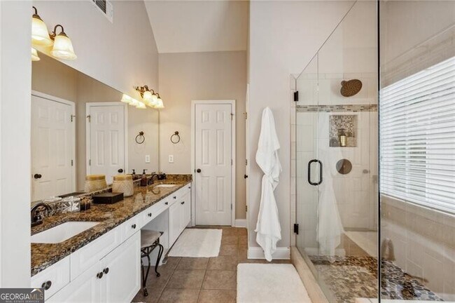 Building Photo - 1124 Promontory Dr