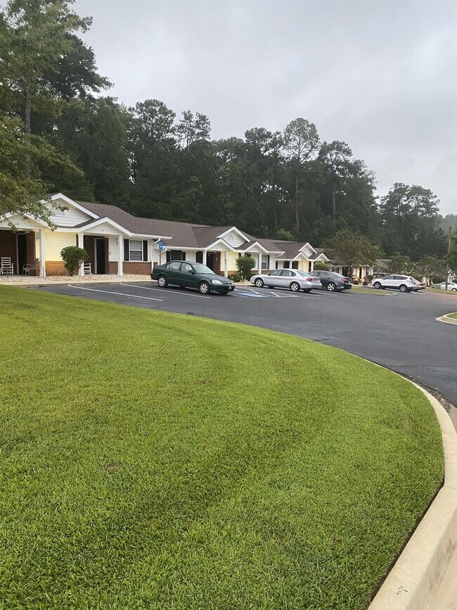 Building Photo - 241 Cove Landing Drive - 111104