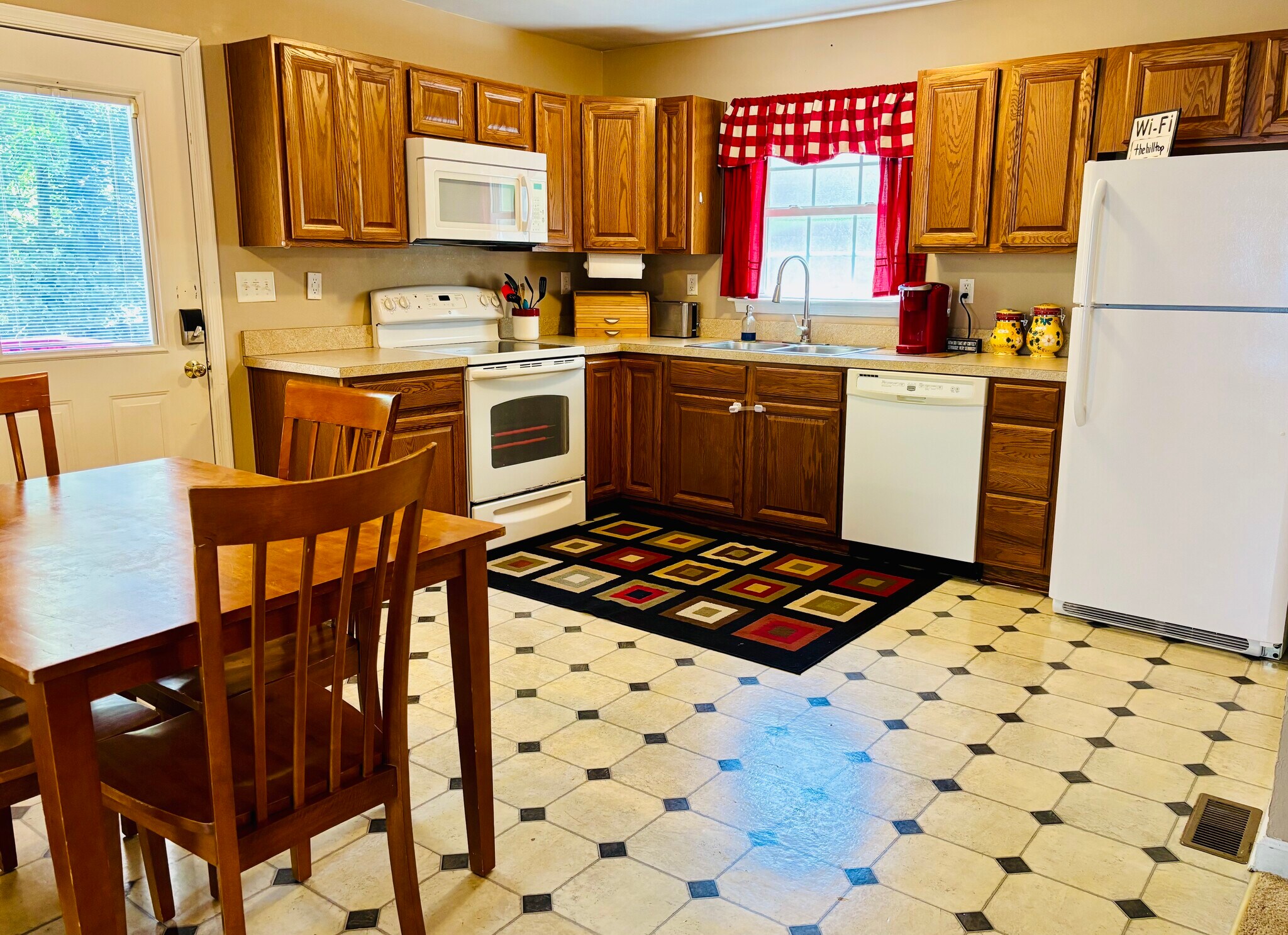 Building Photo - 103 Greenbriar Ct