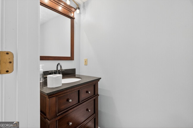 Building Photo - 5205 Maltdie Ct NE