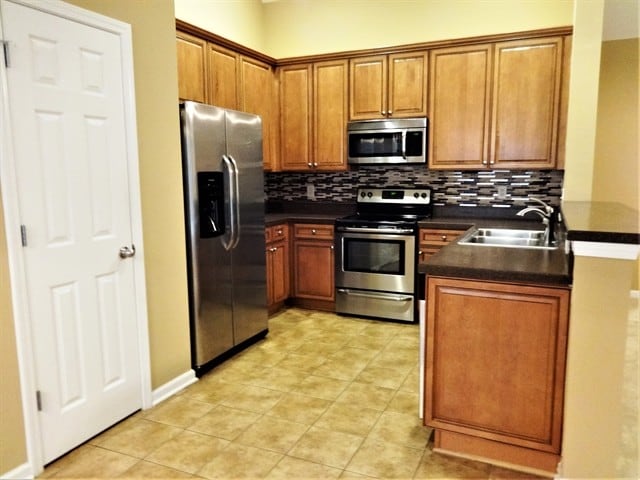 Building Photo - 1328 Palm Cove Dr