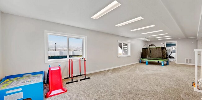 Building Photo - 1829 N 2600 W