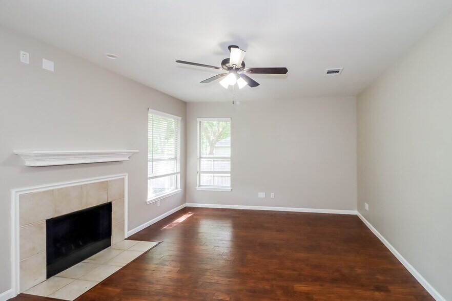 Building Photo - 16917 Tortoise St