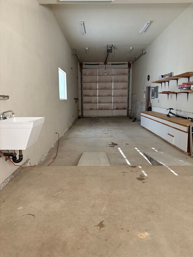 Building Photo - Furnished Dream in Stallion Springs