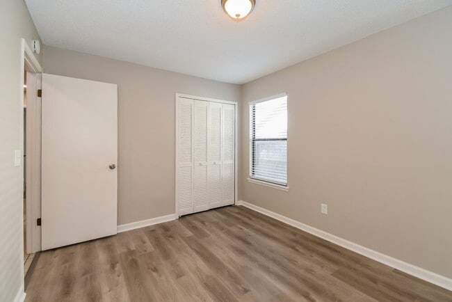 Building Photo - 13343 Currituck Dr N