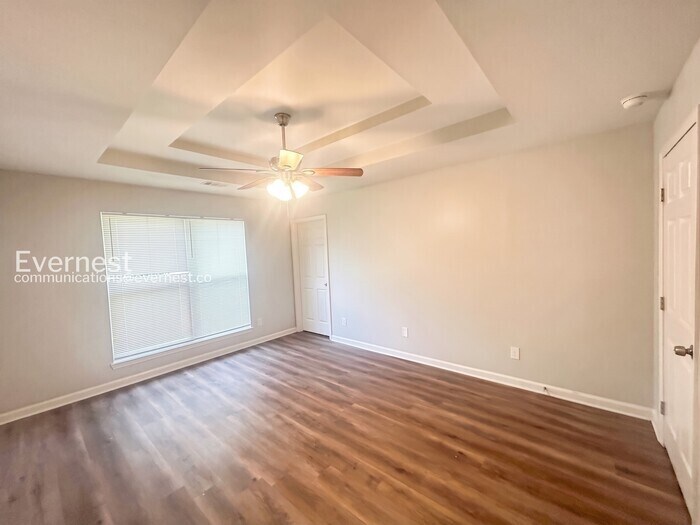 Building Photo - 2132 Briar Glen Ln SW