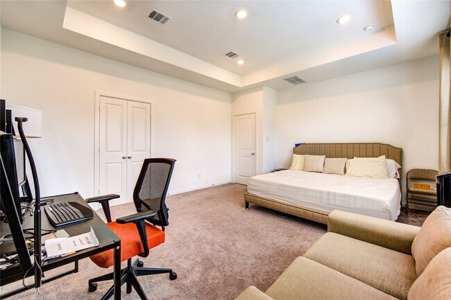 Building Photo - 9727 Arrigoni Creek Dr