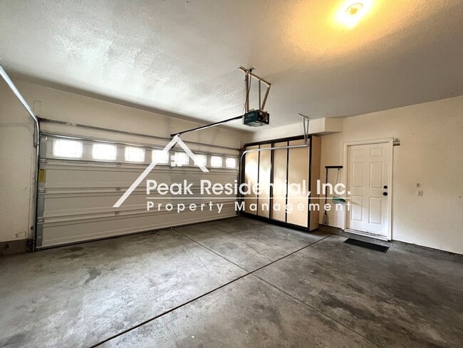 Building Photo - 5772 Amnest Way