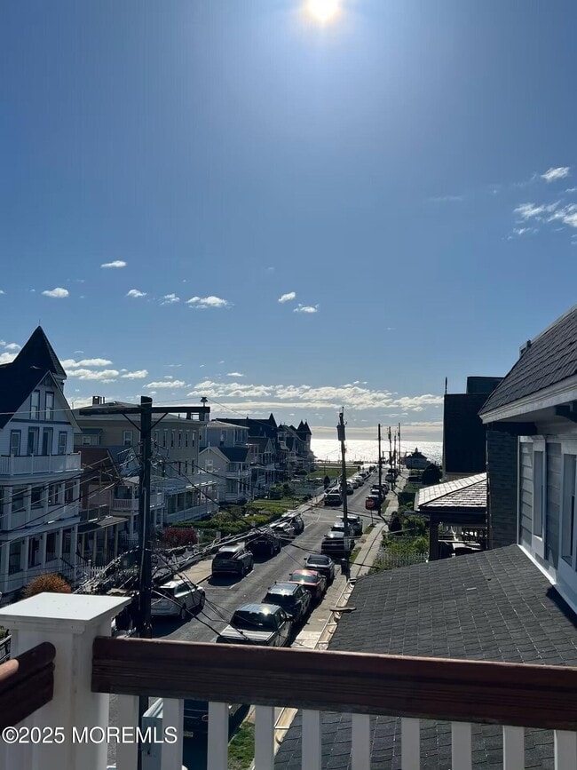 Building Photo - 34 Embury Ave