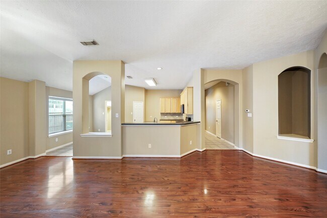 Building Photo - 6903 Summer Bridge Ln