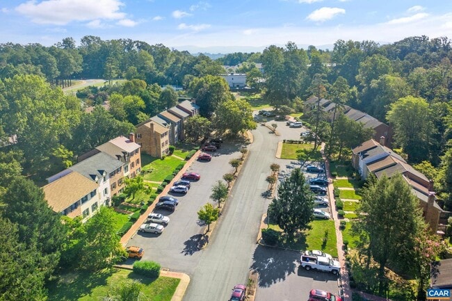 Building Photo - 114 Georgetown Green