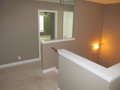 Building Photo - Beautiful 4 Bedroom Home with Spacious Backyard!